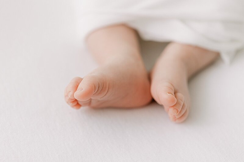 lancaster newborn photography rebecca shivers phootgraphy studio illume