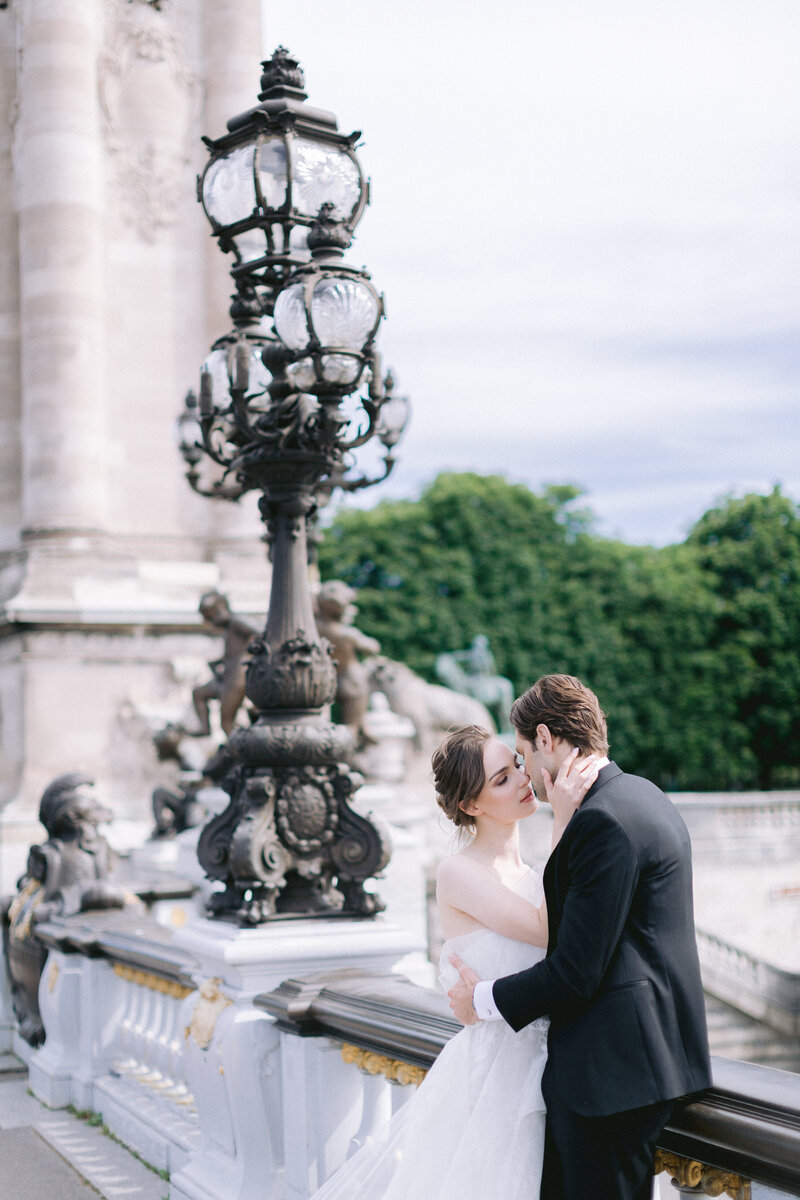 cesarem - louvre - champenois - wedding - paris - photographer - flowers-115