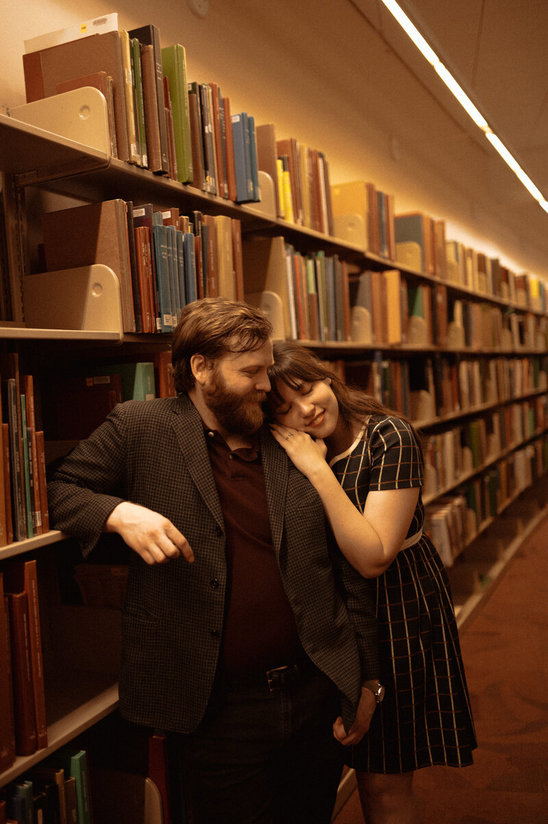 Emily & Charlie_indianapolis Library engagement session_JustJess Photography_137