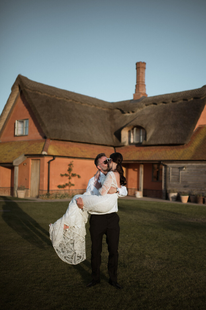 Surrey-Wedding-Photographer-339