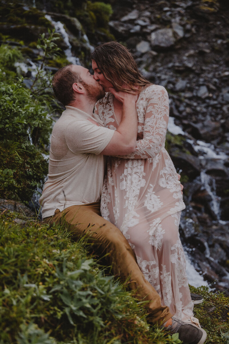Alaska-Hatcher-Pass-Waterfall-Engagement-T&E_152