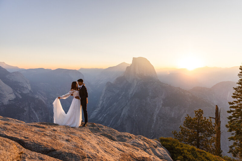 mountain elopement in New Zealand taken by New Zealand elopement photographer Marcus Hanenburg Photography