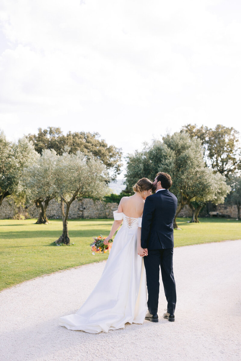 French wedding photographer Domaine de Sarson Grignan-063