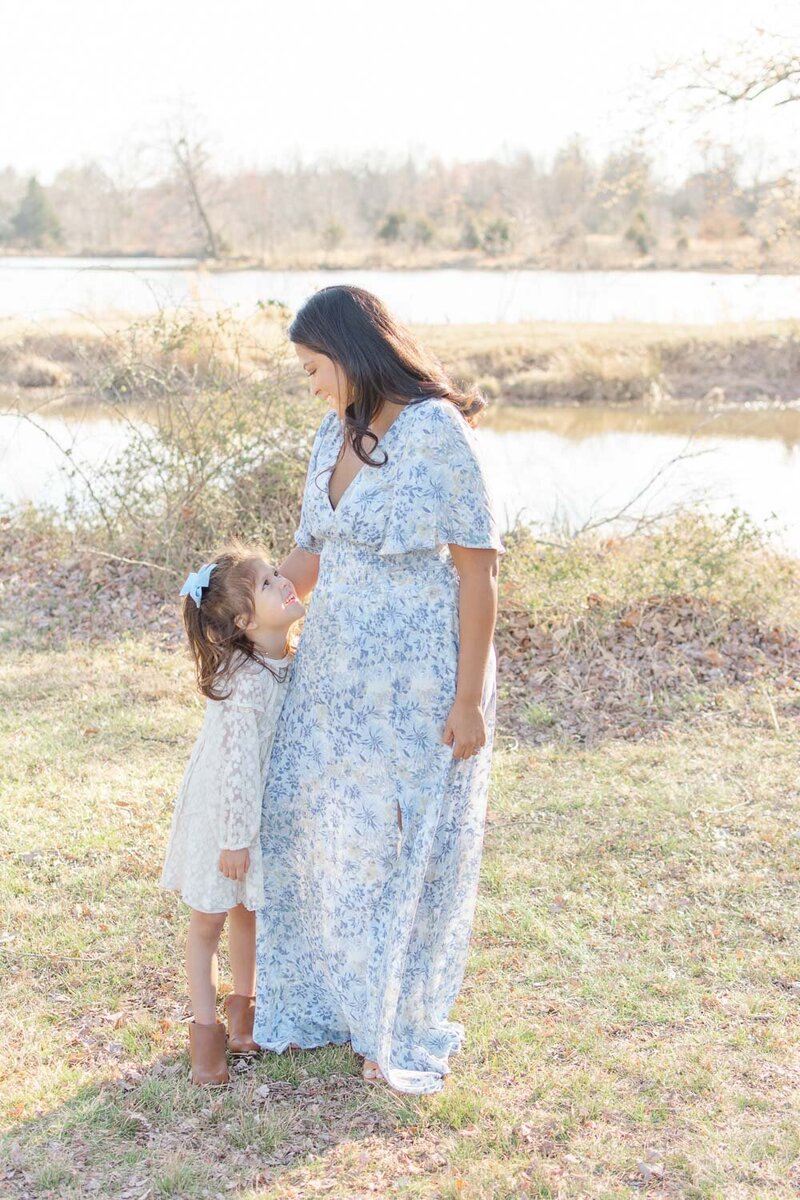 Sweet moment between mom & daughter during Centreville, VA photography