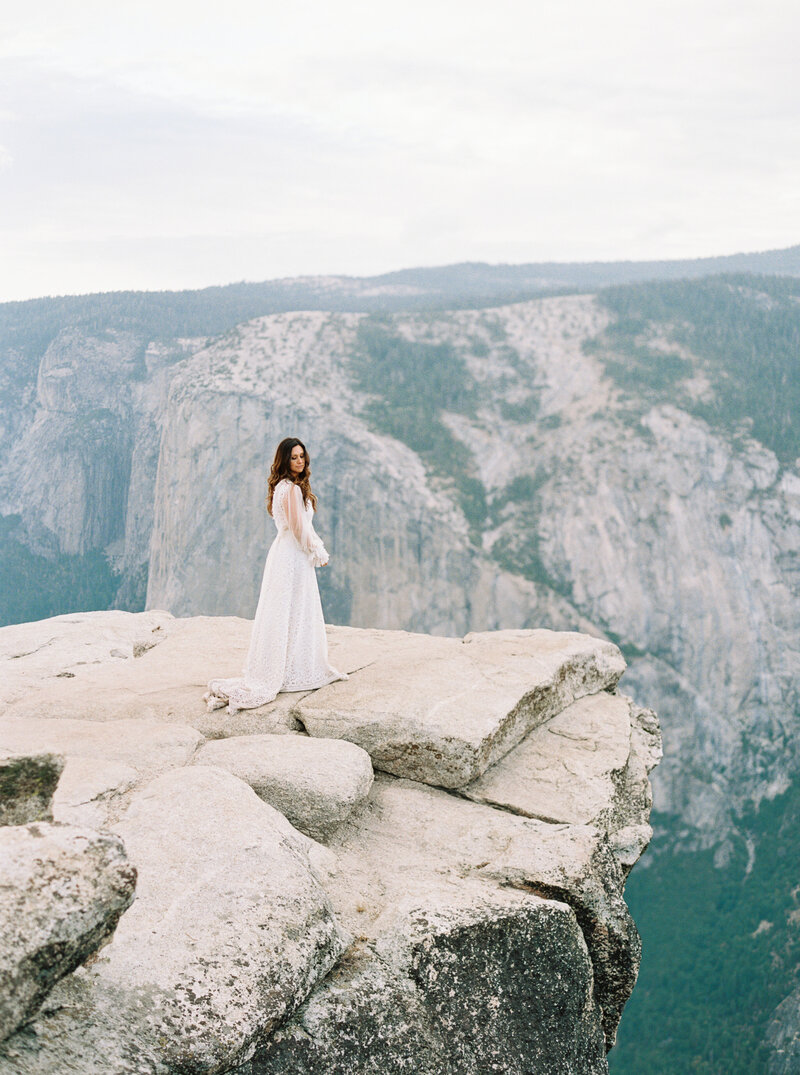 Sean Thomas Photography - Annie and Matt Yosemite Session-88