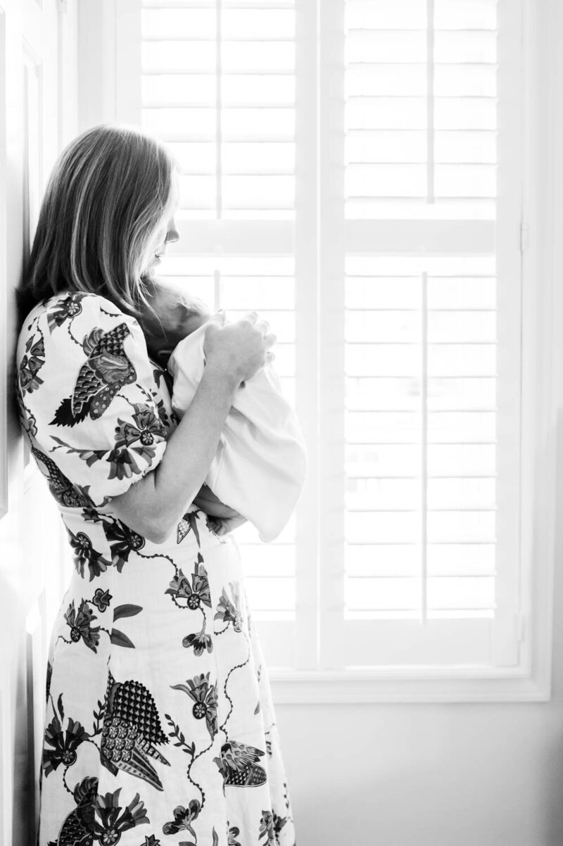 Anne-Brooks-newborn-black-and-white-collection-alexandria-va