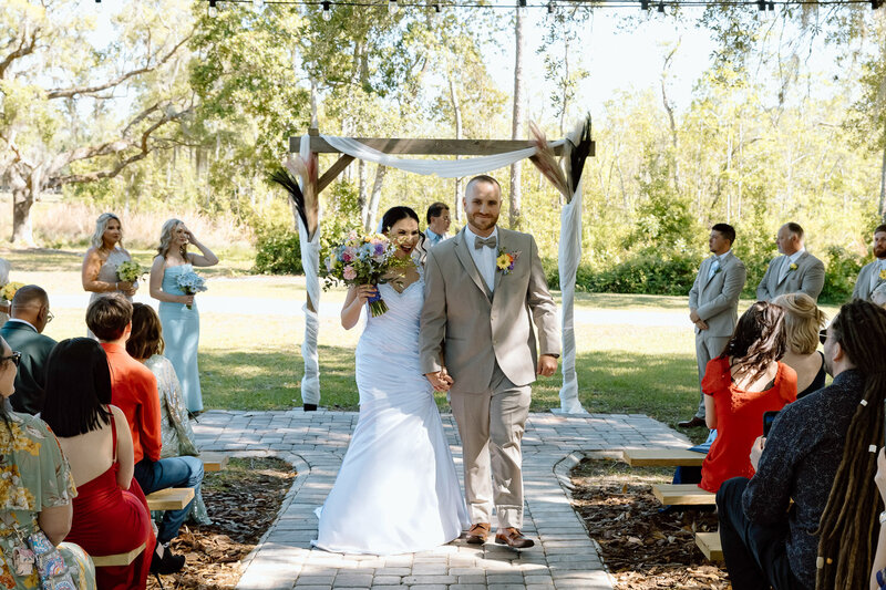 wedding portraits at the barn at southern oaks florida