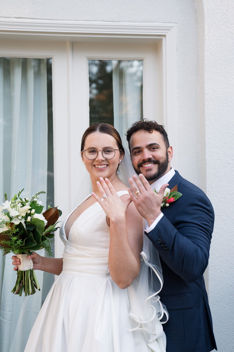 husband-wife-wedding-rings-1