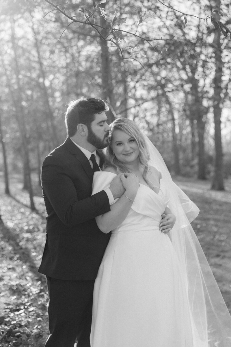 BENEATHTHESPRUCE-SOUTH-DAKOTA-WEDDING-PHOTOGRAPHER-AND-VIDEOGRAPHER-7125-2