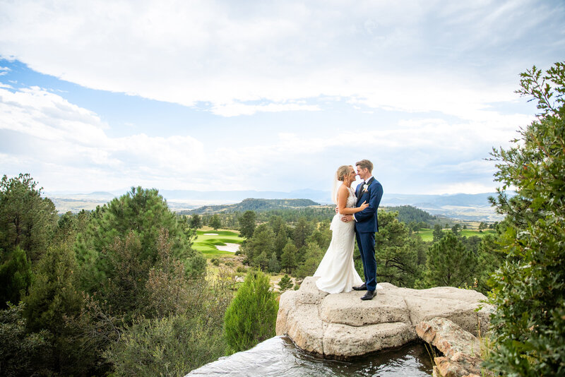 Ashlyn Victoria Photography is passionate about capturing joyful, romantic, and honest images for couples who believe in true love and happy endings.