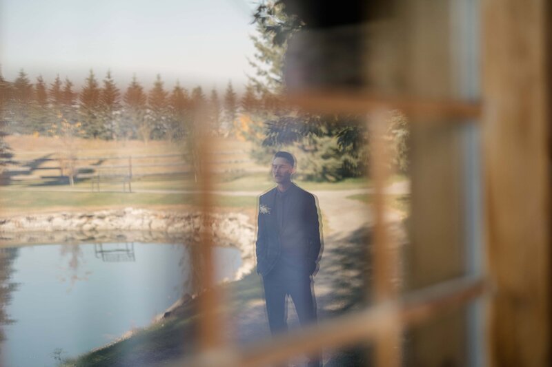 Edmonton Wedding Photos - Pine and Pond Wedding Venue (44)