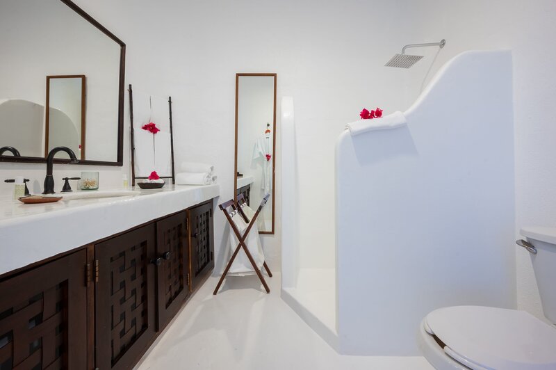04-5-3-Careyes-Mexico-Properties-Villas-Casa-Selva-Bathroom-6026
