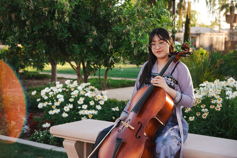 girl with cello in the park Meza and Phoenix Valley Arizona Senior Graduation Photographer