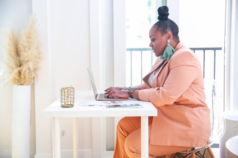 Business-Lifestyle-SB-321-Pixisock-6-scaled