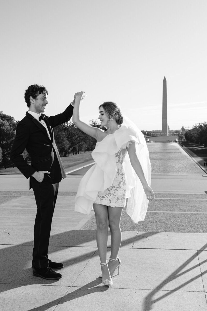 photography from an elopement session at the lincoln memorial