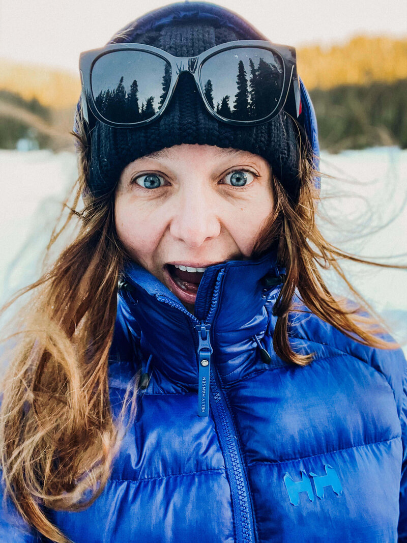 Adventure Elopement Wedding Photographer Lindsey Ganahl is a Pacific Northwest native with years of lifestyle and brand photography  plus backcountry experience
