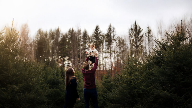 Fall and Tree Farm sessions in Kitchener-Waterloo