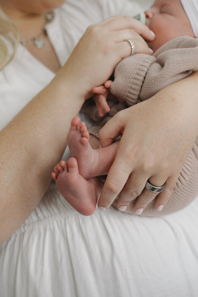 windsor-newborn-photos010