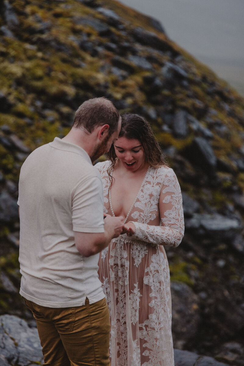 Alaska-Hatcher-Pass-Waterfall-Engagement-T&E_117
