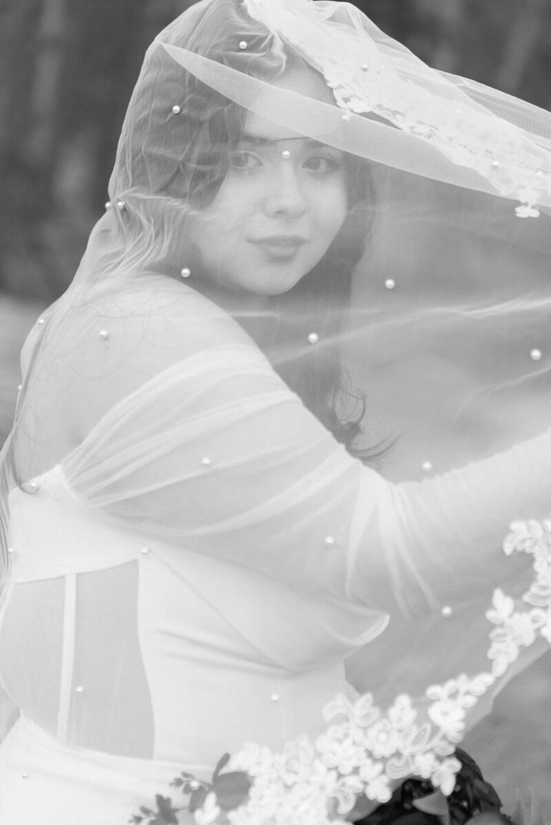 classic-and-documentary-style-wedding-photography-227