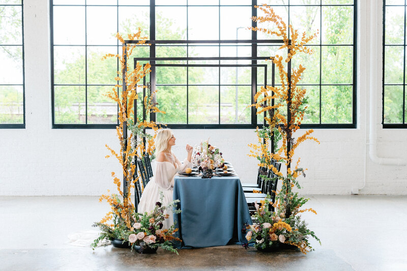 ChicBride_TheByesPhoto_MillerhouseFlowers_209