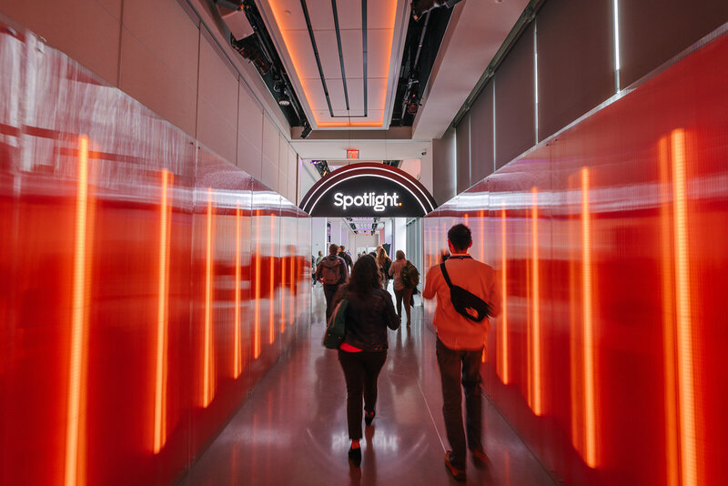 2025-0410-Middle-Grey-Studios_Hubspot-Spotlight_Registration-011