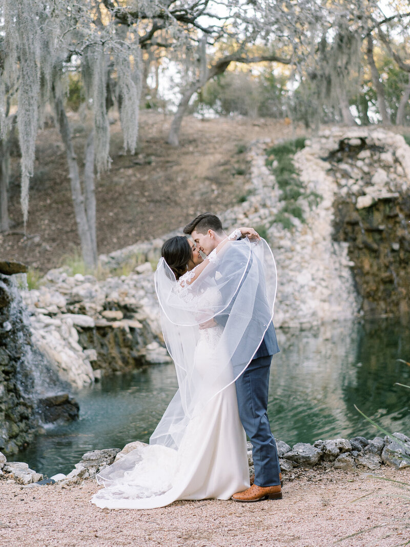 Hayes Hollow Hidden Falls | Austin Wedding Photographer