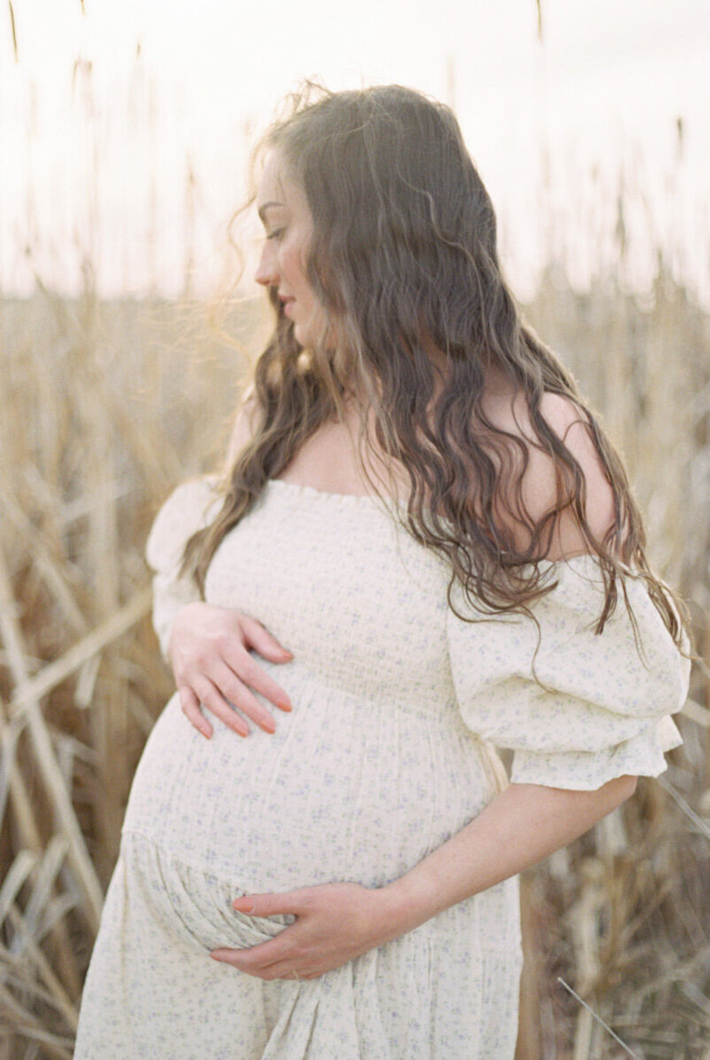 lindsey-expecting-13