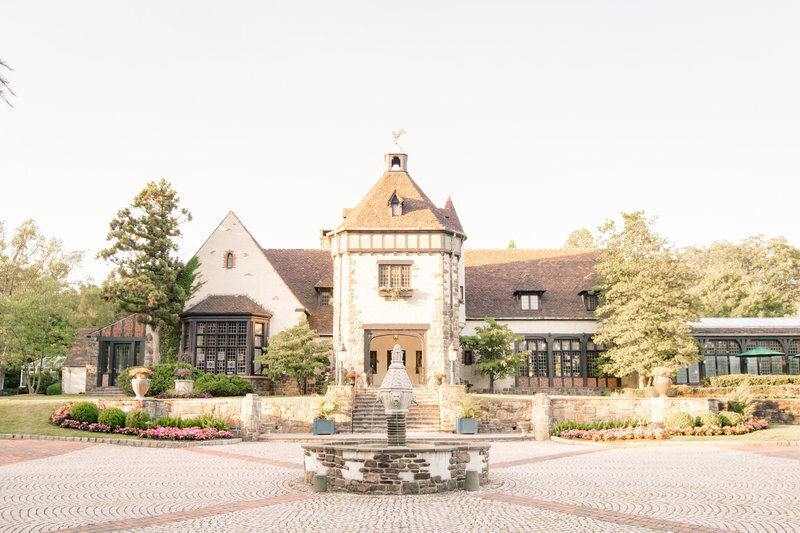 A secluded, gated property ensuring complete privacy for your wedding day.