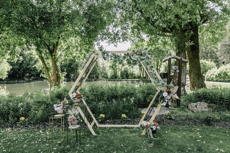 Archway no clamps fixed garland copy-Edit