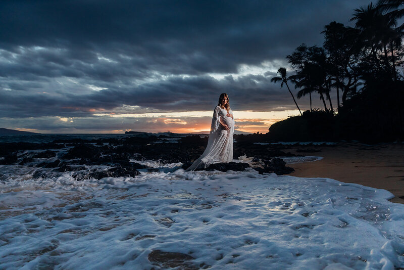 Makena Cove Maternity Session Moorea Thill Photography-99