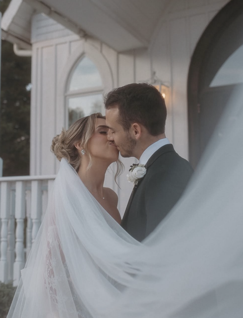 Chelbe Jayne Photography wedding photographers
