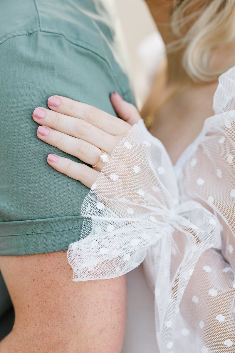 kelsee-risler-photographer-new-york-eli-alyssa-beach-engagement9