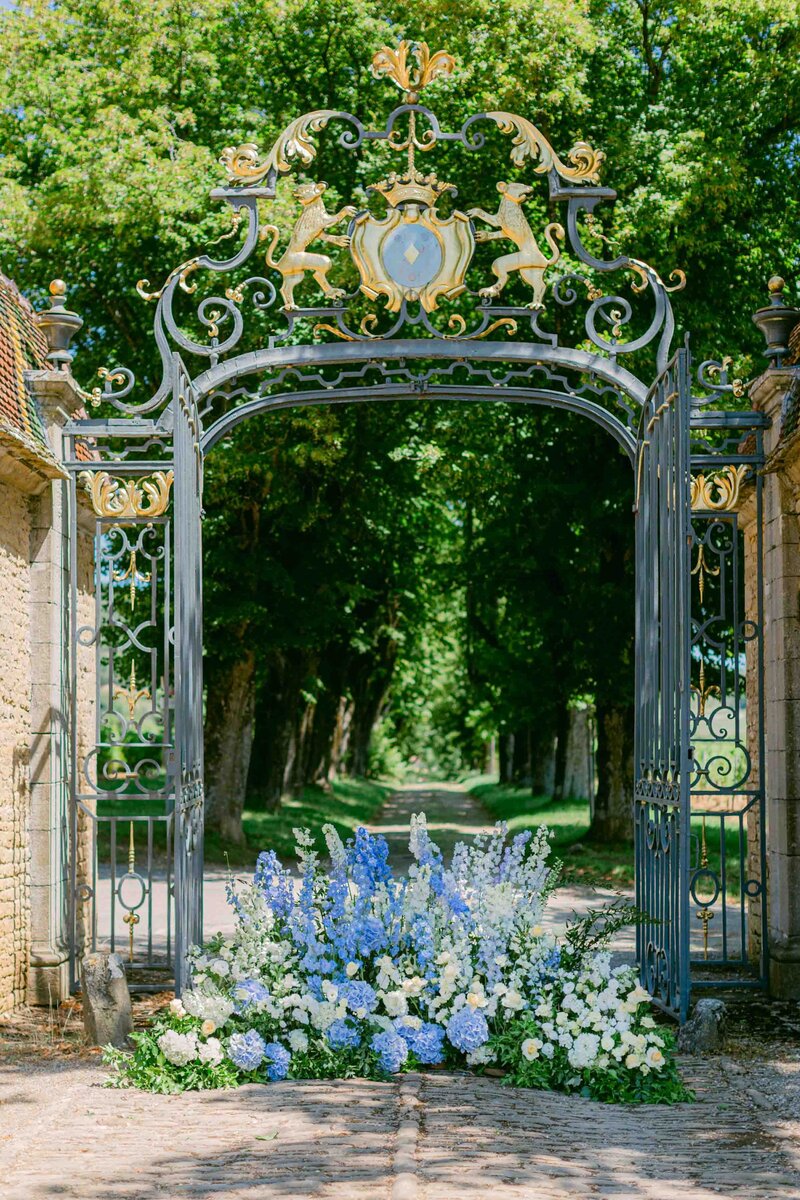 luxury-wedding-burgundy-château-pierreclos-zephyr-photography8