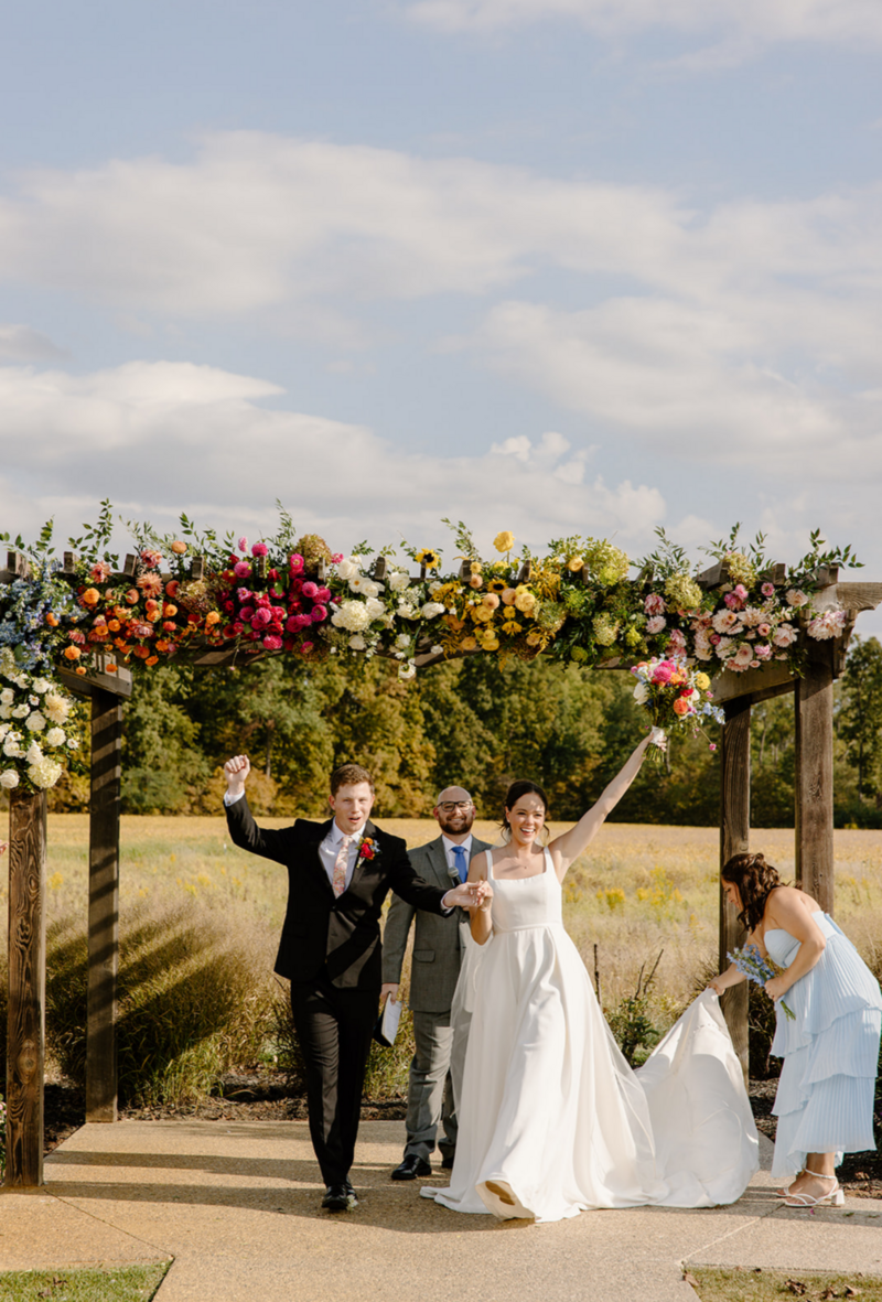 Indiana_Michigan_Wedding Planner_Lafayette_New Journey Farm_Ceremony_Outdoor Wedding_Wedding Decor_Bridal Fashion_Just Married