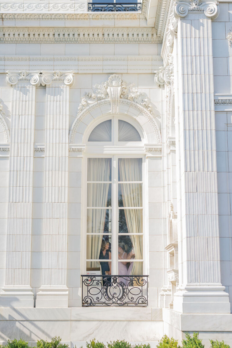 Showit Portfolio Gallery Template for Wedding Photographers