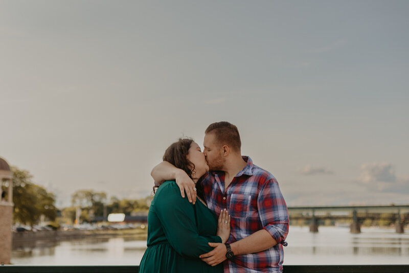 couple kissing in yorkshire