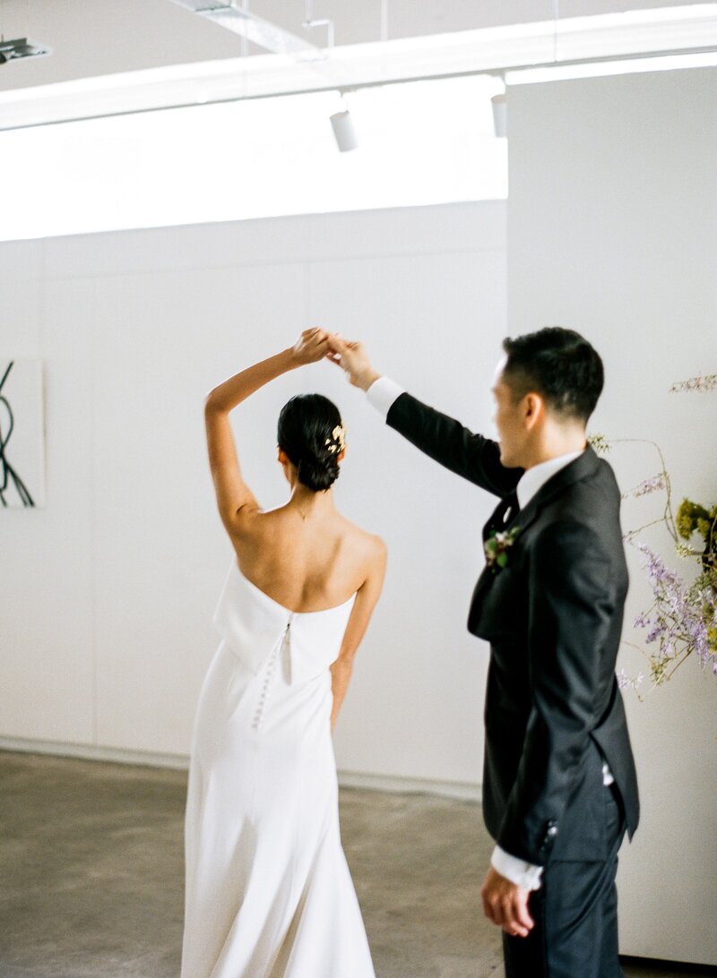 324Singapore Modern Art Gallery Wedding Editorial Photography_MARITHA MAE