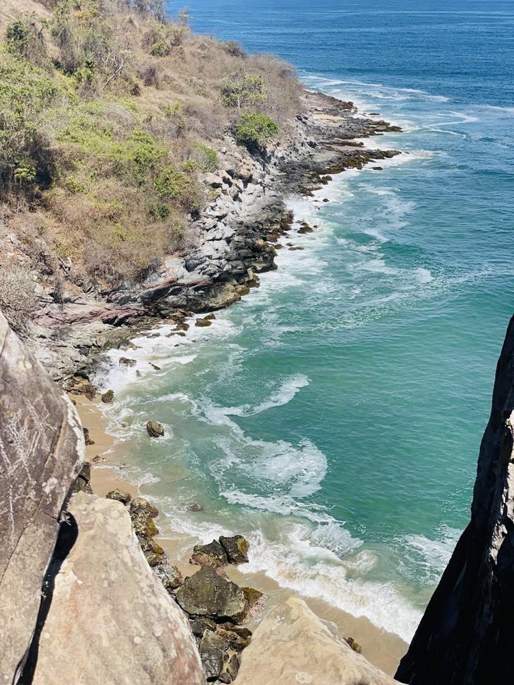 Rebecka Wozniak, a renowned shamanic healer in Sayulita, offers overnight and 7-day transformational medicine retreats for deep healing, self-discovery, and spiritual growth.
