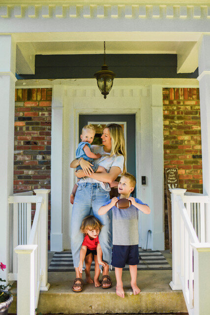 Stacia-Scott-NP-with-family-outside