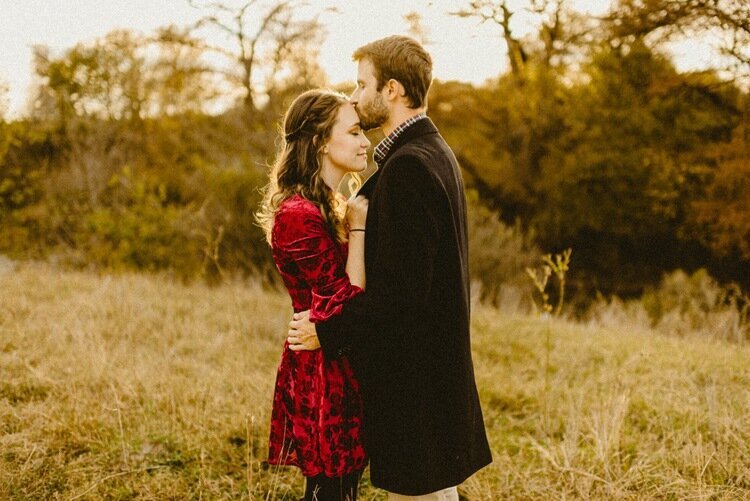 Hill-Country-Engagement-Photos.jpg(7)