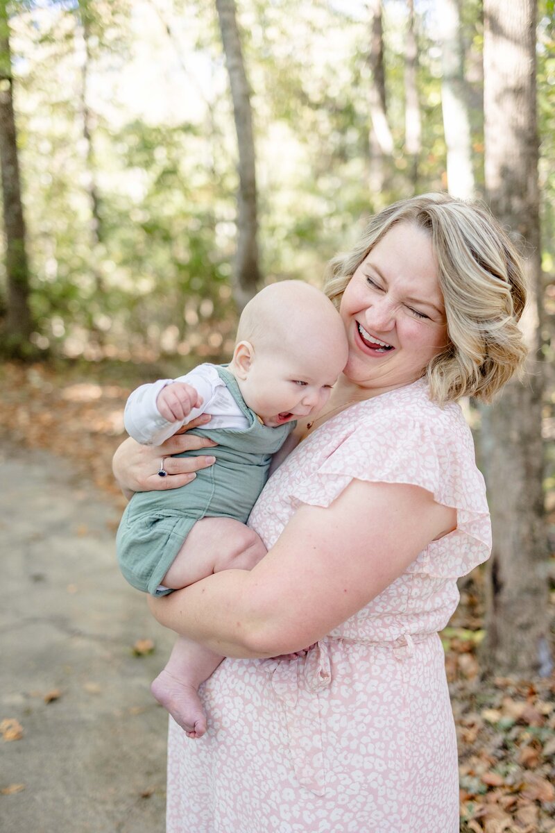 Greenville-SC-Fall-Mini-Session-Magnolia-and-Grace-Photography-Co-LeighA# (1)-58