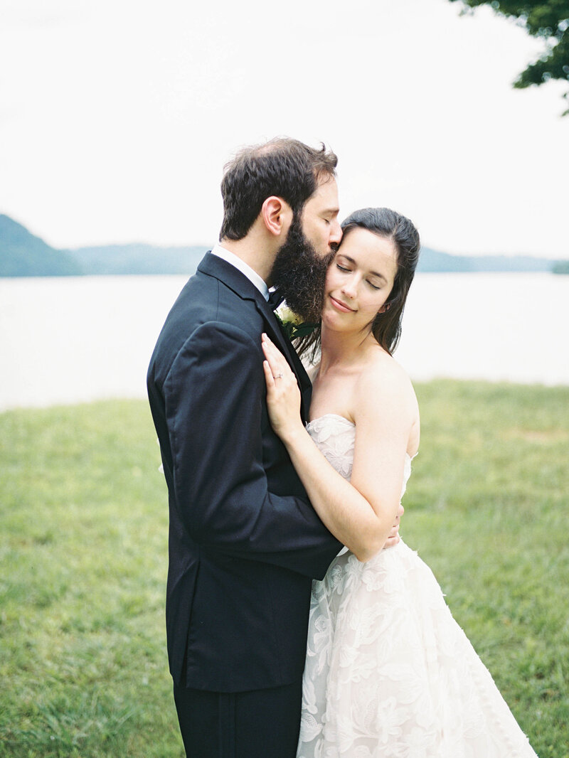  knoxville tennessee wedding photographer. whitestone inn