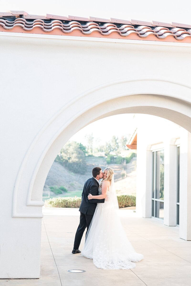 Anaheim Hills Golf Course Clubhouse Wedding | Spring | Luxury | Nataly Hernandez Photography-116