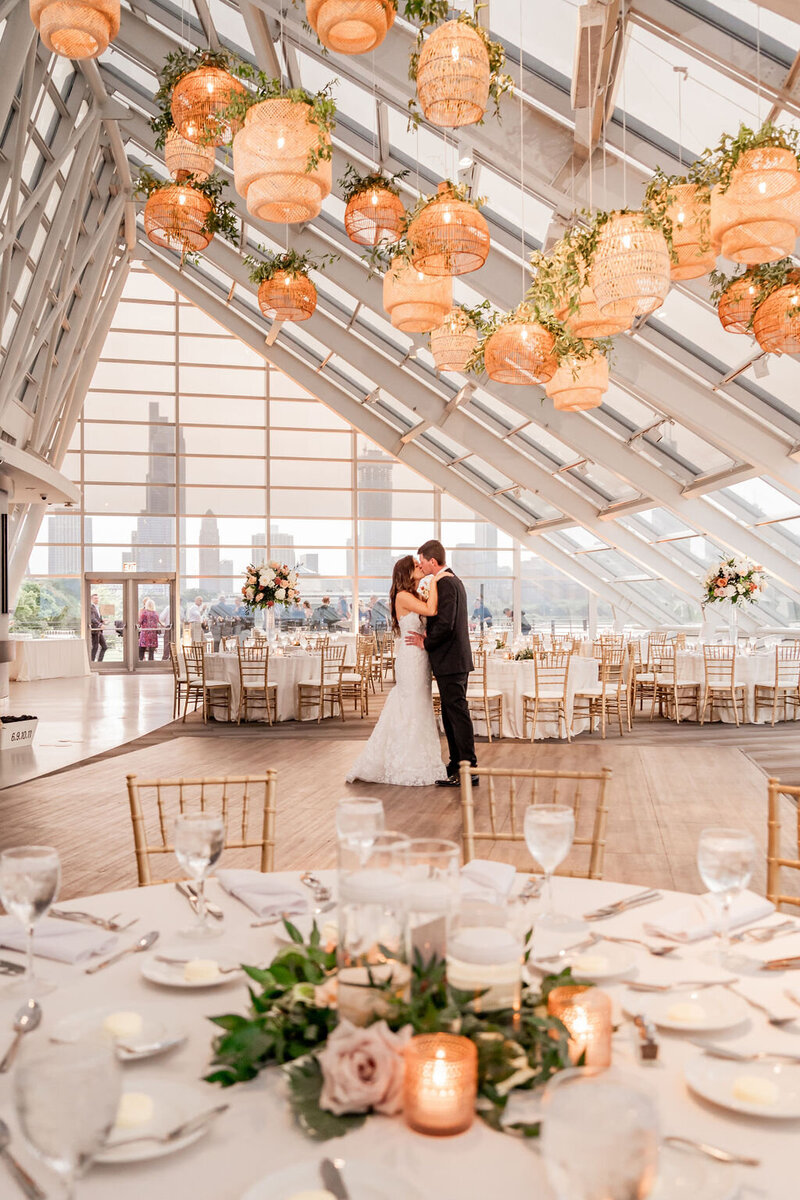 adler-planetarium-wedding-chicago (15)