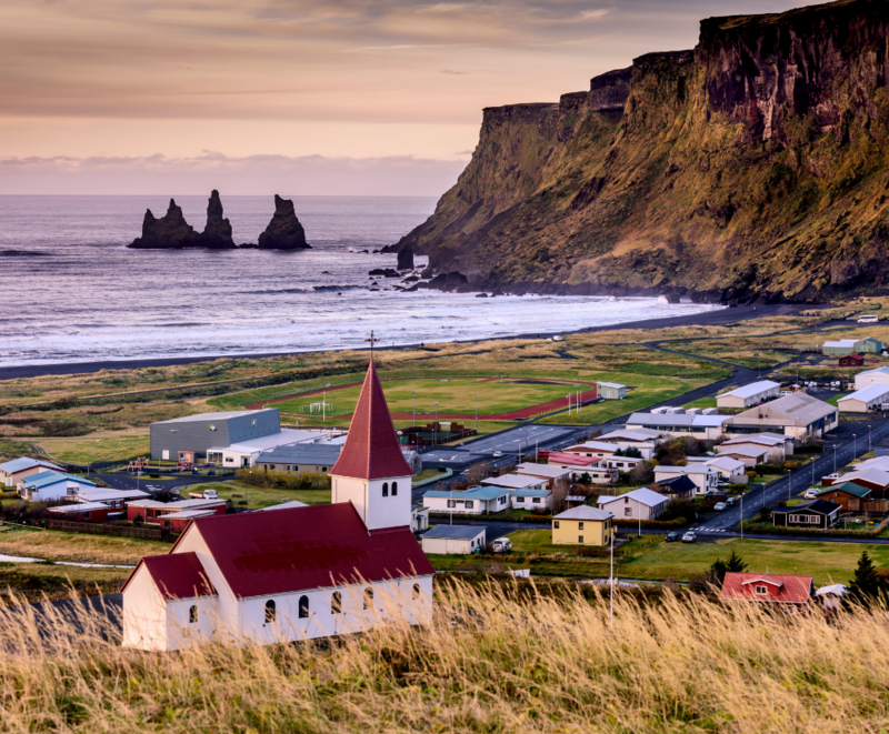 dena-martines-Iceland-retreat-scenery4