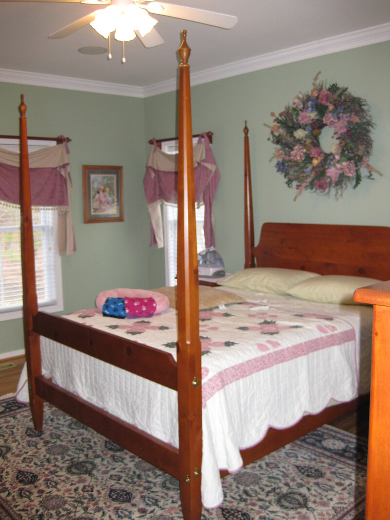 37 Bedeckers Interiors - Kristine Gregory - master bedroom BEFORE