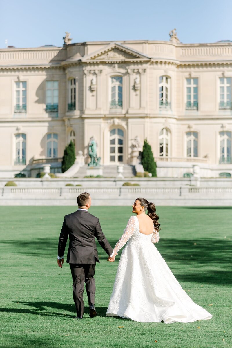 Victoria and Erik in front of venue
