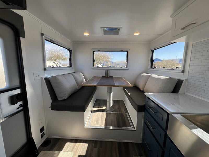 rear dinette