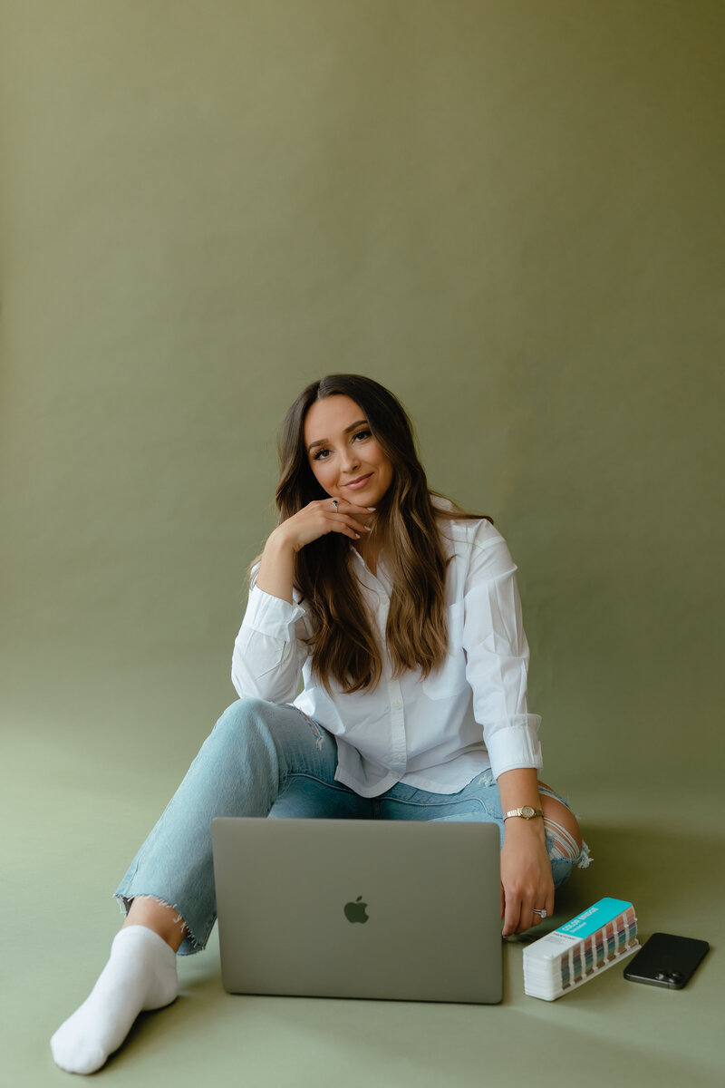 Alyssa Amez - Stationery Designer20